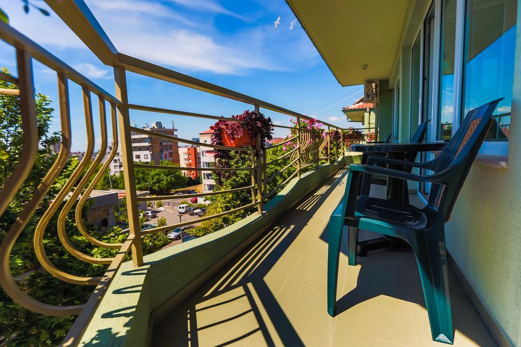 Guest House ,, Ekaterina" Nesebar Buitenkant foto