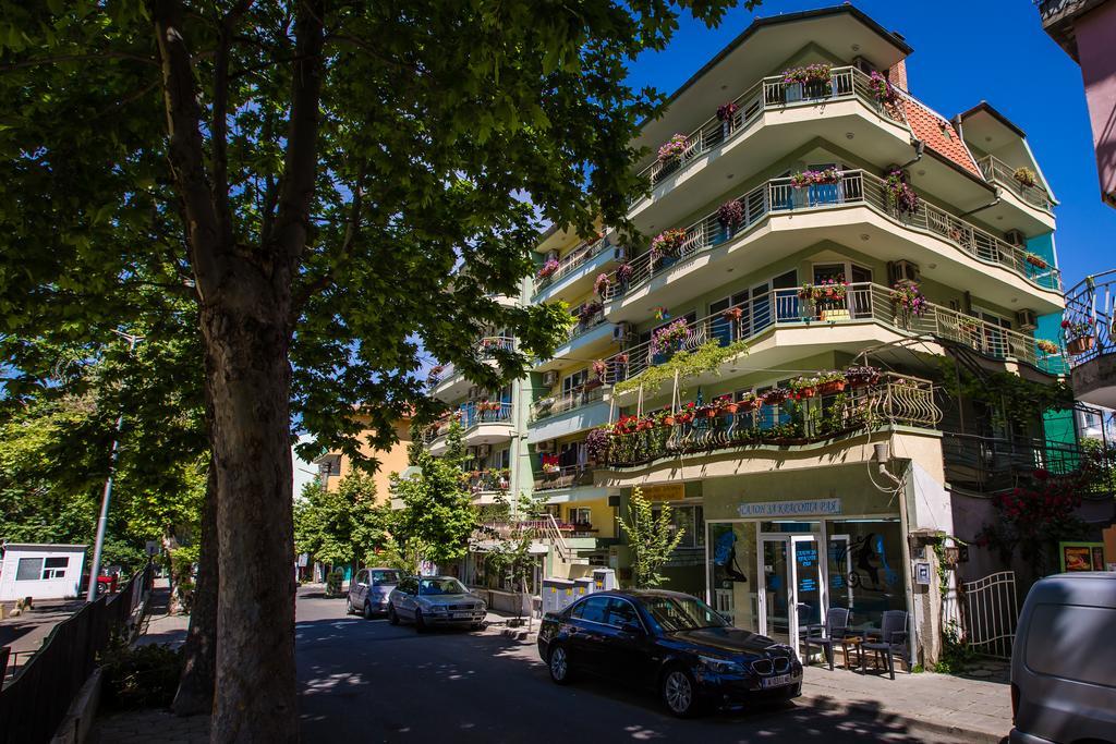 Guest House ,, Ekaterina" Nesebar Buitenkant foto