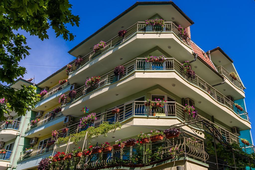 Guest House ,, Ekaterina" Nesebar Buitenkant foto